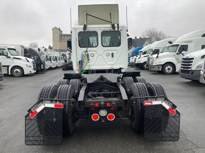 2019 FREIGHTLINER/MERCEDES NEW CASCADIA PX12664
