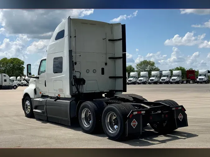 2022 INT LT625 6x4