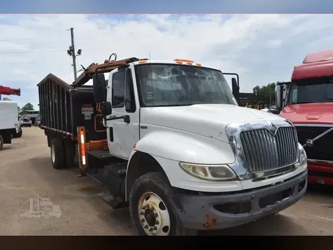 2010 INTERNATIONAL DURASTAR 4300