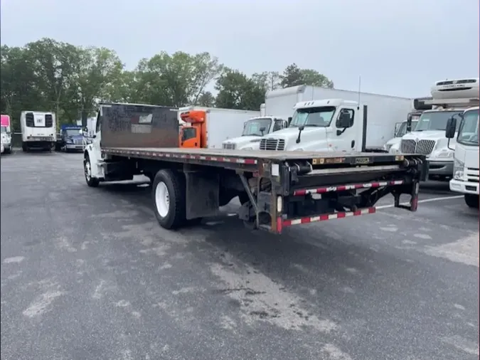 2017 FREIGHTLINER M2 106
