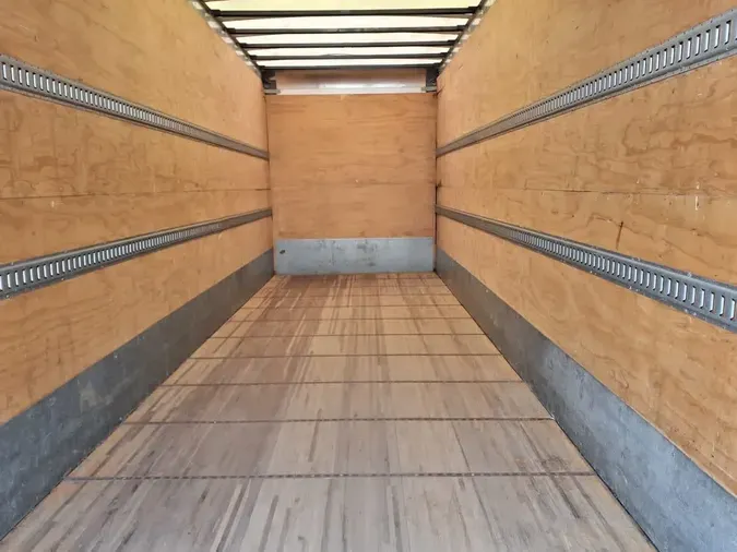 2020 FREIGHTLINER M2 106