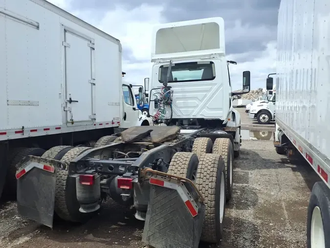 2019 NAVISTAR INTERNATIONAL LT625 DAYCAB T/A