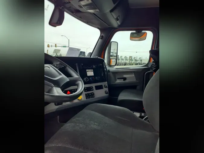 2019 FREIGHTLINER NEW CASCADIA PX12664