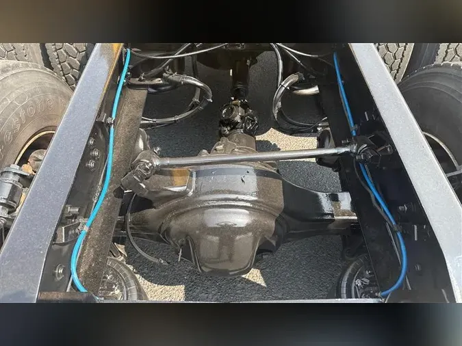 2020 FREIGHTLINER CA126