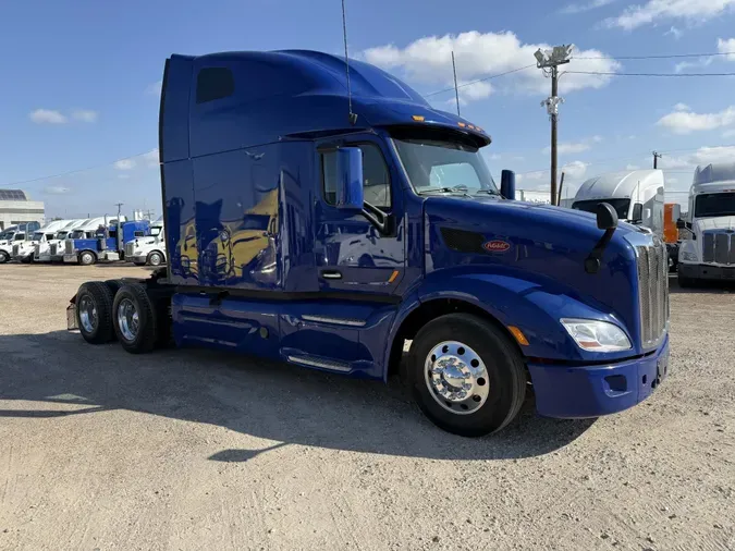 2022 Peterbilt 579c04a2a192714a6a7567301f54cec2f16
