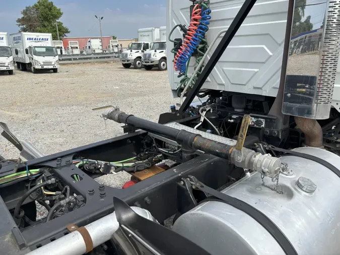 2021 International LT625