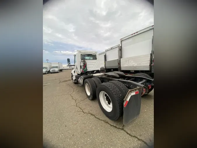 2019 NAVISTAR INTERNATIONAL LT625 DAYCAB T/A