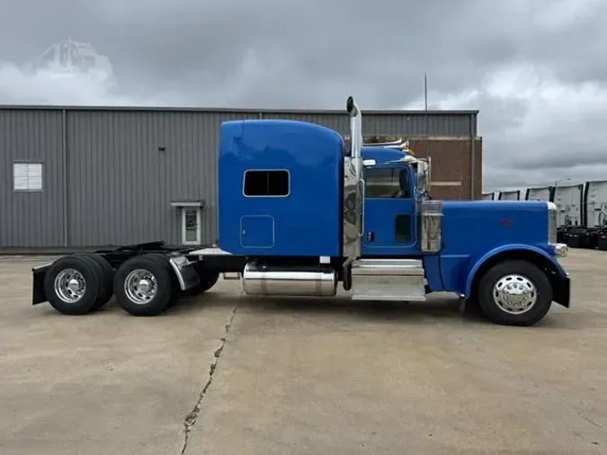 2019 PETERBILT 389