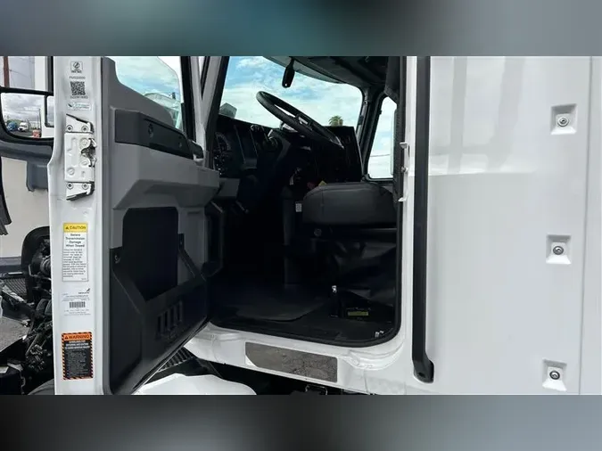 2023 MACK AN64T