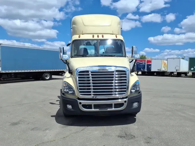2019 FREIGHTLINER/MERCEDES CASCADIA 125