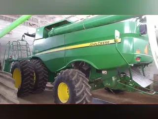 2019 John Deere S780