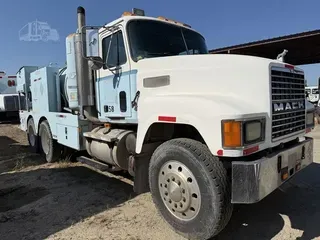 1994 MACK CH613