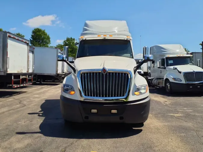 2019 NAVISTAR INTERNATIONAL LT625 SLPR CAB