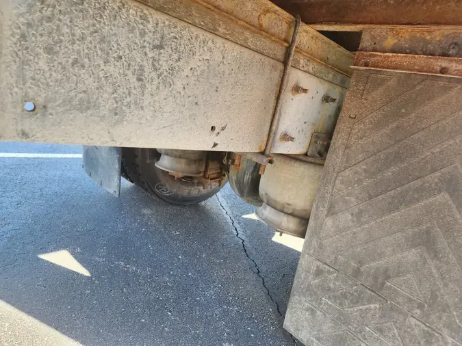 2018 FREIGHTLINER/MERCEDES M2 106