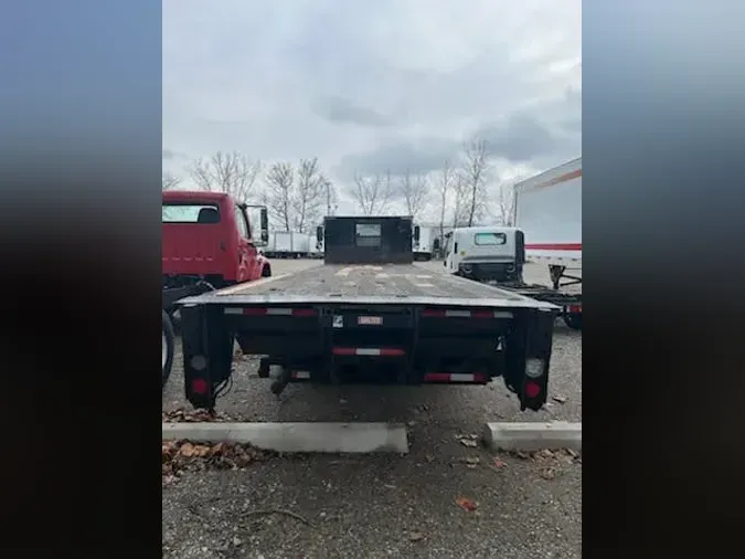 2017 FREIGHTLINER M2 106