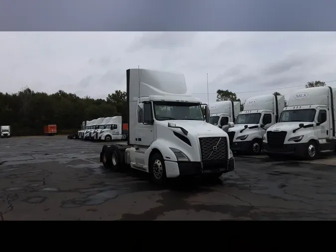 2019 Volvo VNL300