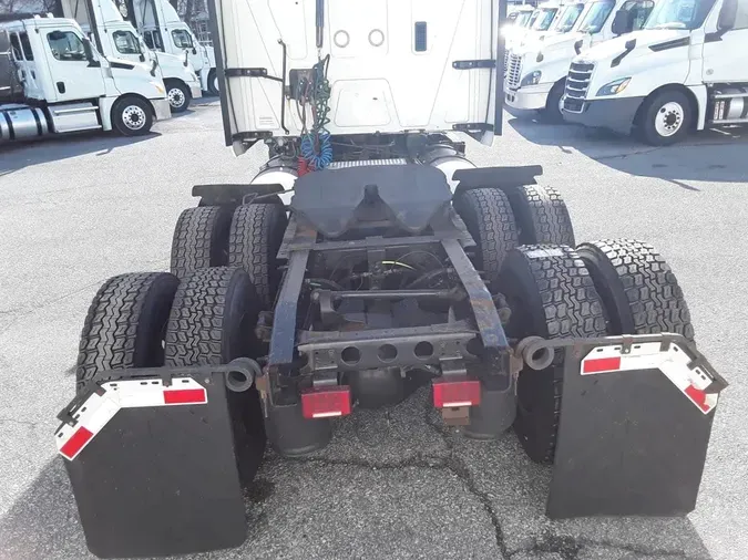 2020 NAVISTAR INTERNATIONAL LT625 SLPR CAB