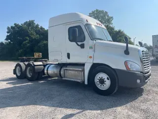 2019 FREIGHTLINER X12564ST