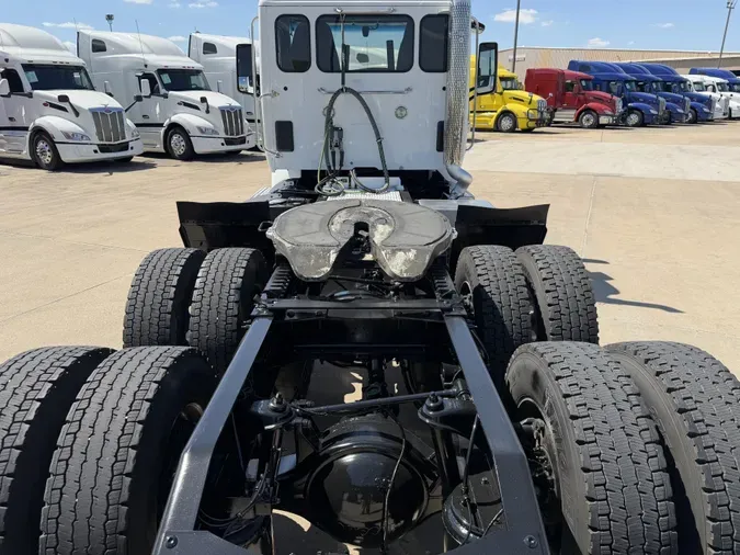 2021 Peterbilt 579c05a38e7d9a95606771503923f1e87c1