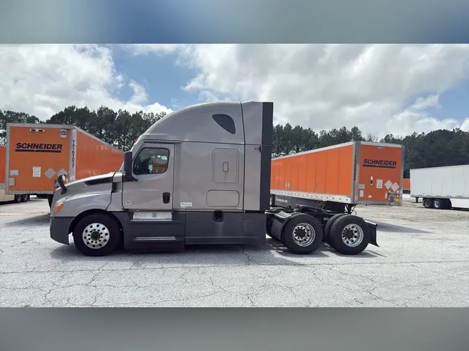2021 Freightliner Cascadia