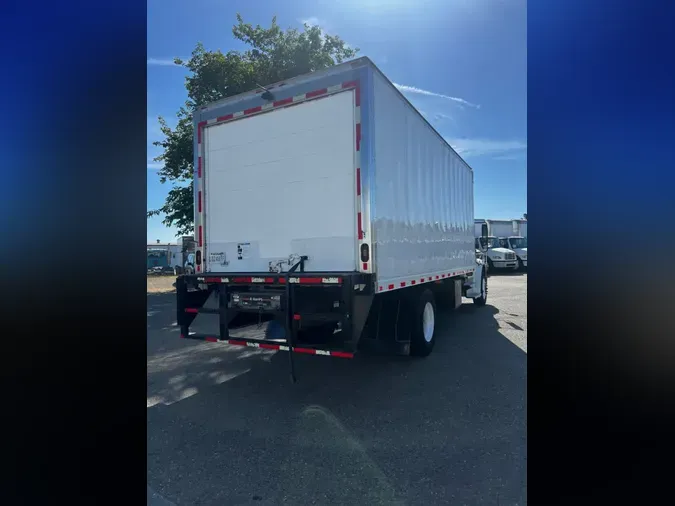 2019 FREIGHTLINER M2 106