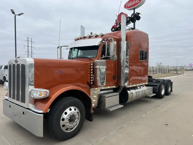 2024 Peterbilt 389