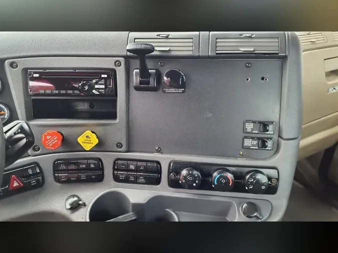2017 FREIGHTLINER/MERCEDES CASCADIA 125