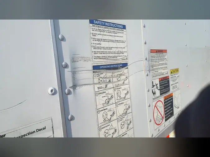 2019 FREIGHTLINER/MERCEDES M2 106