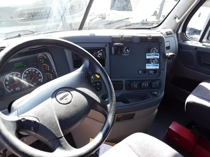 2018 FREIGHTLINER/MERCEDES CASCADIA 125