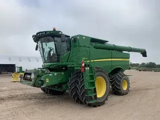 2015 John Deere S680