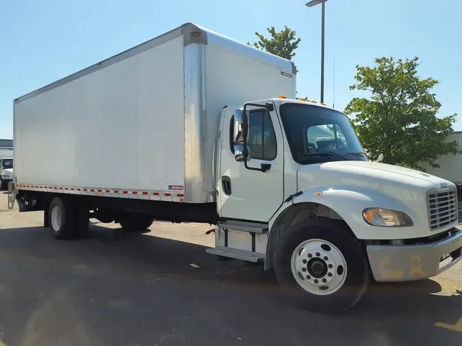 2018 FREIGHTLINER M2 106