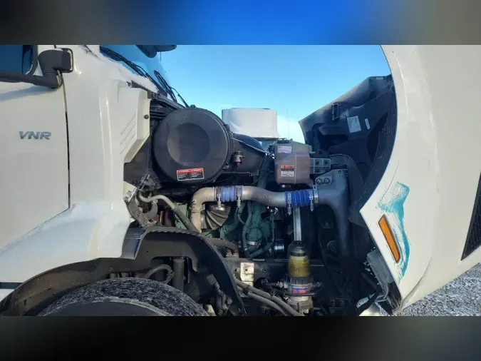 2020 Volvo VNR64T640c072c413fe622fe4acccae501f5c43b9
