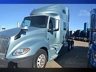 2022 INTERNATIONAL LT