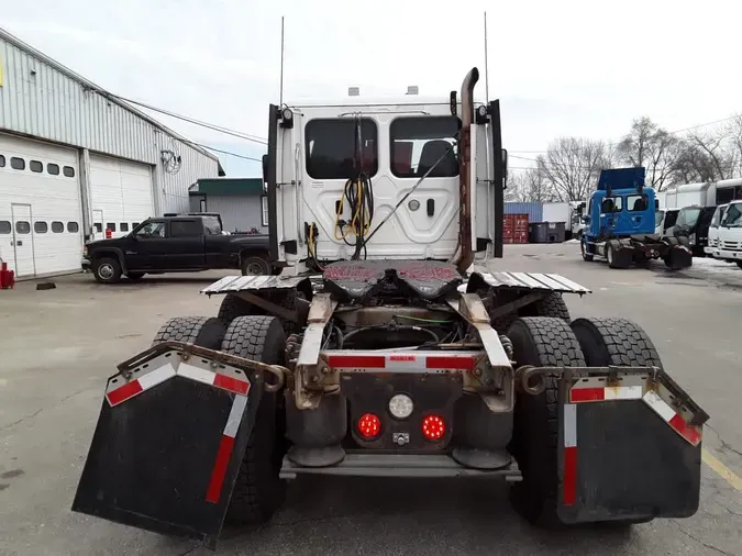 2019 FREIGHTLINER/MERCEDES CASCADIA 125