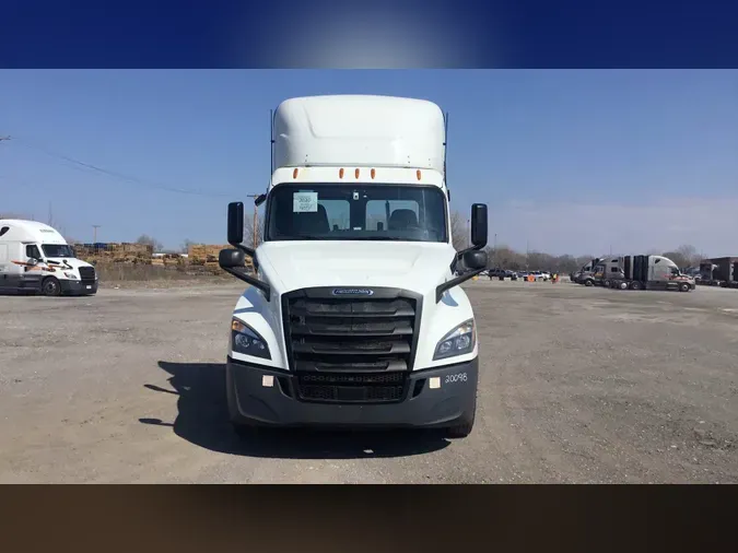 2020 Freightliner Cascadia 126
