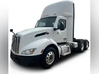 2022 Peterbilt 579