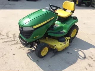 2016 John Deere X380