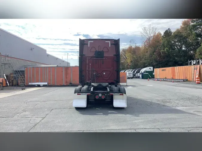 2023 Freightliner Cascadia 126c087825e0ee94d07f587bf3427f0d8e7