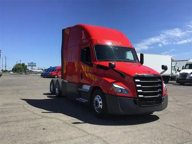 2022 FREIGHTLINER CA126
