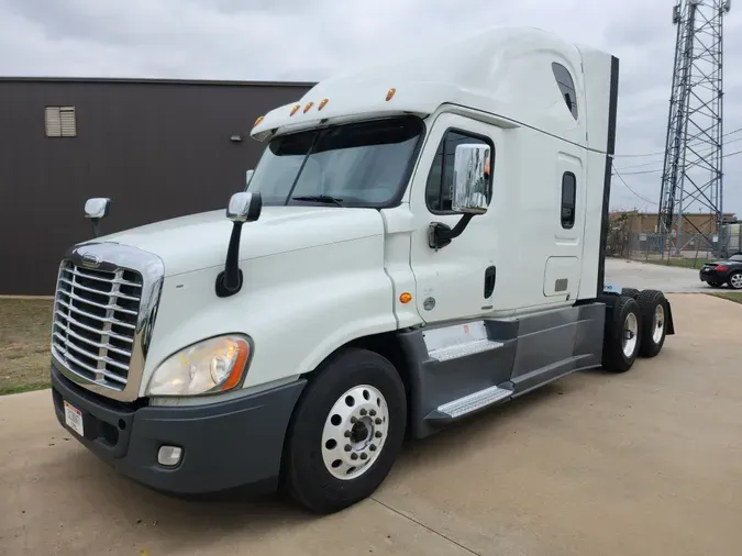 2018 FREIGHTLINER/MERCEDES CASCADIA 125c08cd9def83ec15582c45796f848d5cd