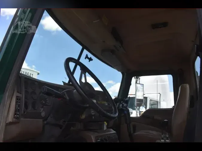2003 MACK GRANITE CV713