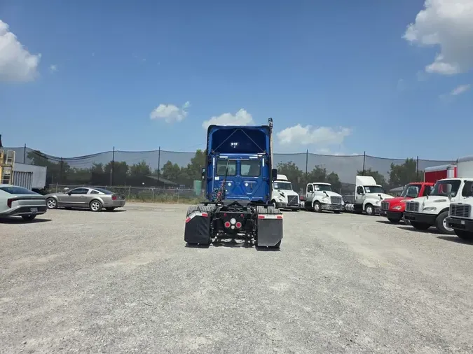 2020 FREIGHTLINER/MERCEDES CASCADIA 125c095e8977d0842502d406a0c4e3090bf