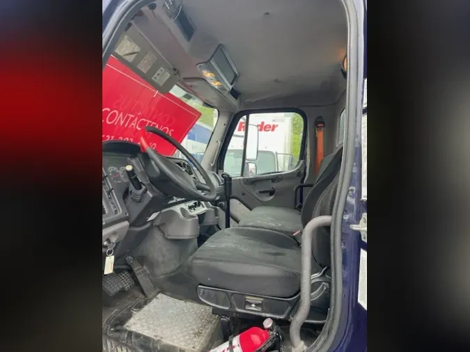 2017 FREIGHTLINER M2-112