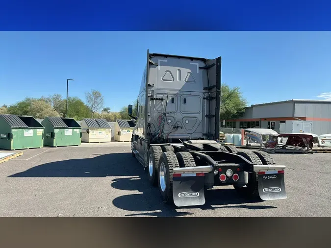 2024 Freightliner Cascadia 126