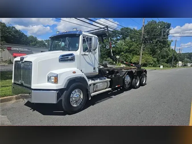 2019 WESTERN STAR 4700