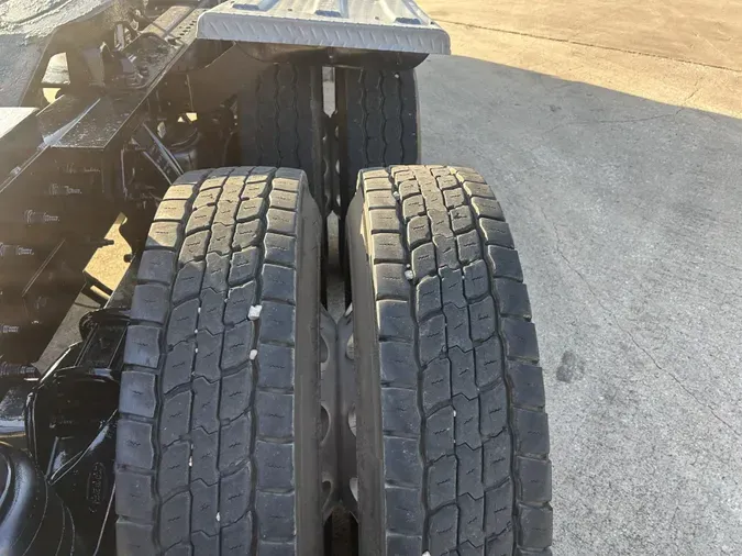 2022 Peterbilt 567