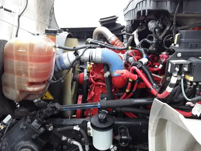 2019 NAVISTAR INTERNATIONAL 4300
