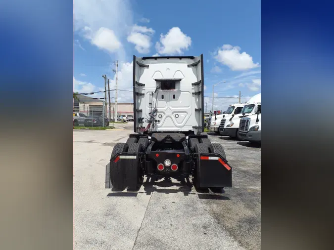 2019 FREIGHTLINER/MERCEDES CASCADIA 125