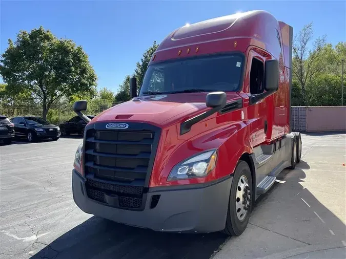 2020 FREIGHTLINER CASCADIAc0a3558a58e8331d17427cd4e47a59f0