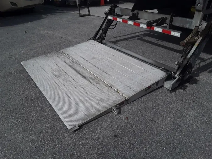 2019 NAVISTAR INTERNATIONAL MV607 (4X2)